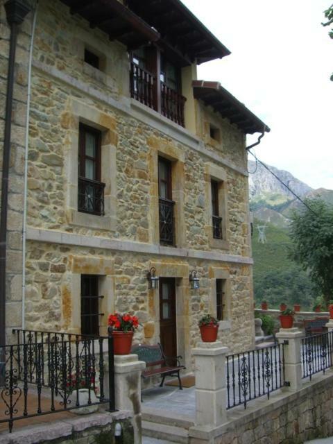 Apartamentos Rurales La Husteriza Ruenes Exteriér fotografie
